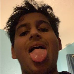 Meet your Posher, Adi